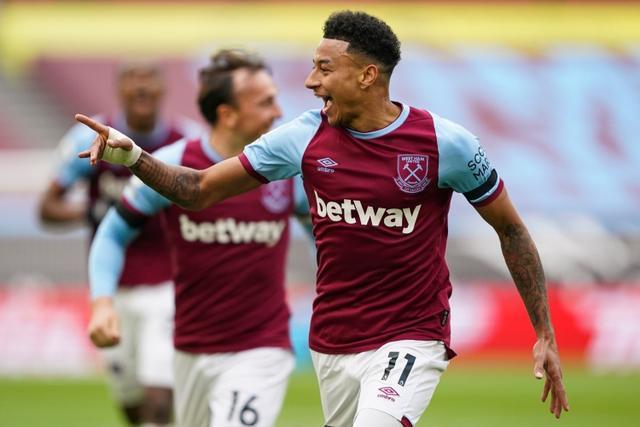 接替Theshy，iG官方：Soboro正式加盟iG担任上单选手（iG官宣：Soboro加盟出任上单，接棒TheShy）