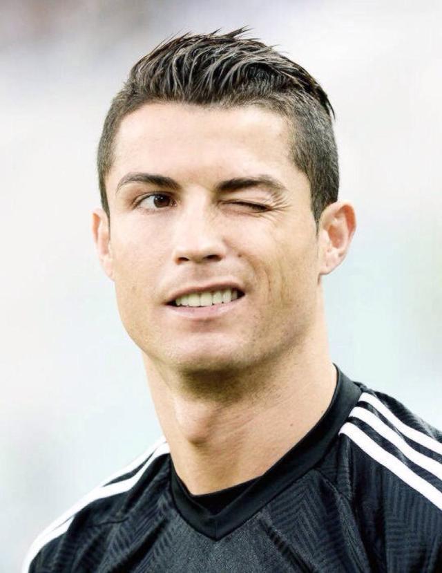 澎湃：泰州开建“苏超”冠军奖杯打卡点，预计12月上旬亮相（泰州启动建设“苏超”冠军奖杯打卡点，预计12月上旬对外亮相）