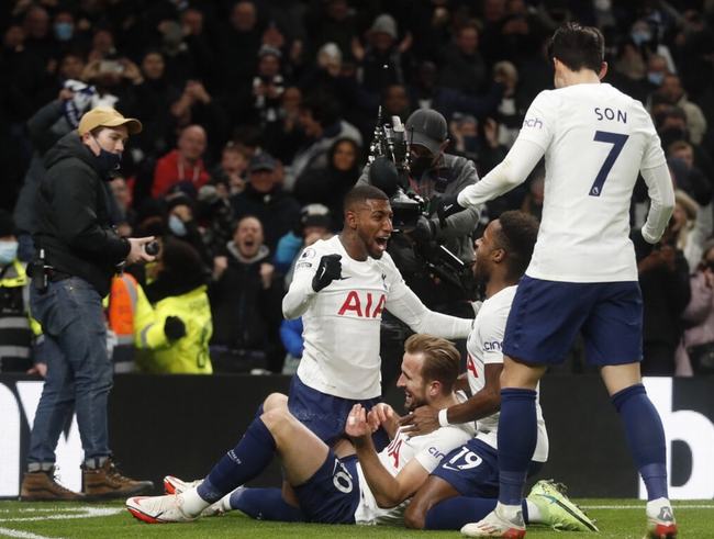 全市场：替补出场表现优异，巴图里纳是尼科-帕斯离队后的首选（全市场：替补高光，尼科-帕斯离队后巴图里纳成第一人选）