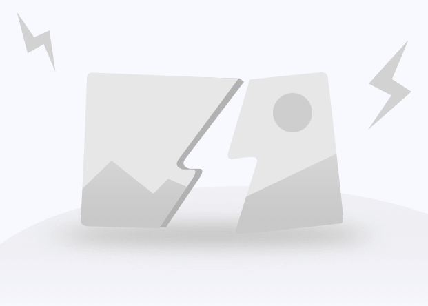 TA：因现代足球重视边路与攻防转换，菱形中场阵型已几乎绝迹（TA：现代足球偏重边路与攻防转换，菱形中场几乎消失）